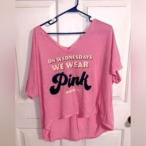 Cropped in the front mean girls shirt. 😜